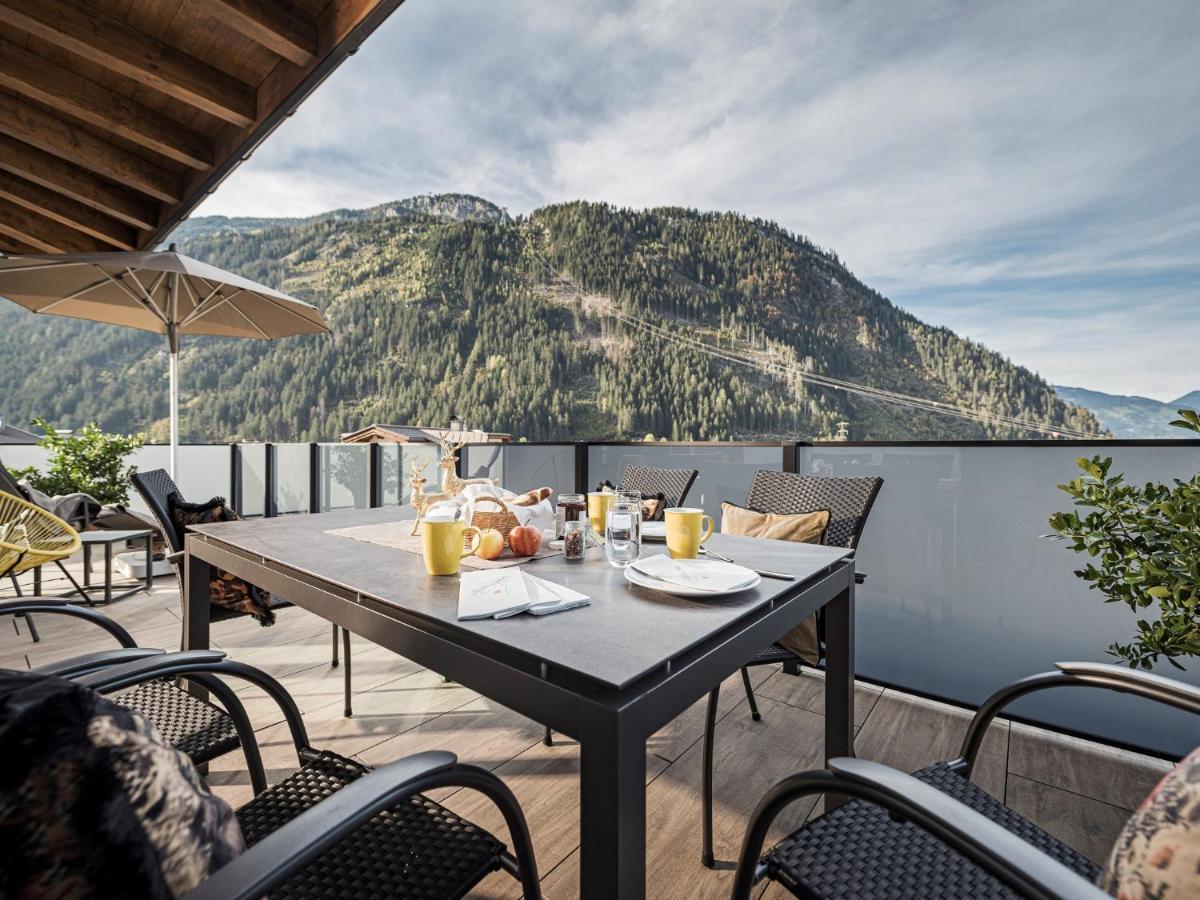 Appartamento Platzhirsch Apart & Mayrhofen Esterno foto