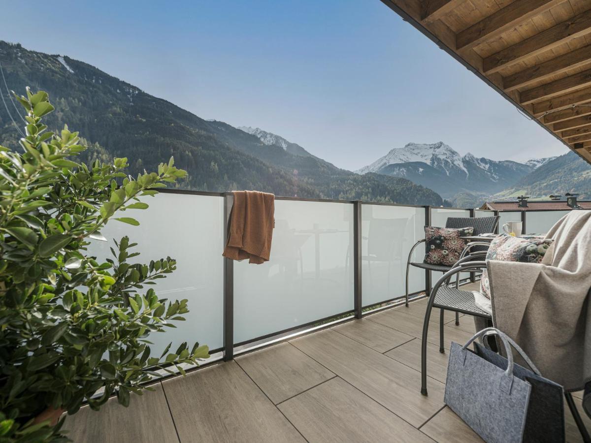 Appartamento Platzhirsch Apart & Mayrhofen Esterno foto